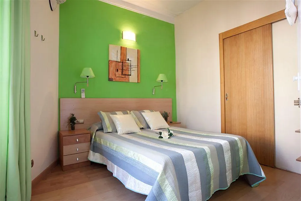 Hostel Hostal Felipe II Βαρκελώνη